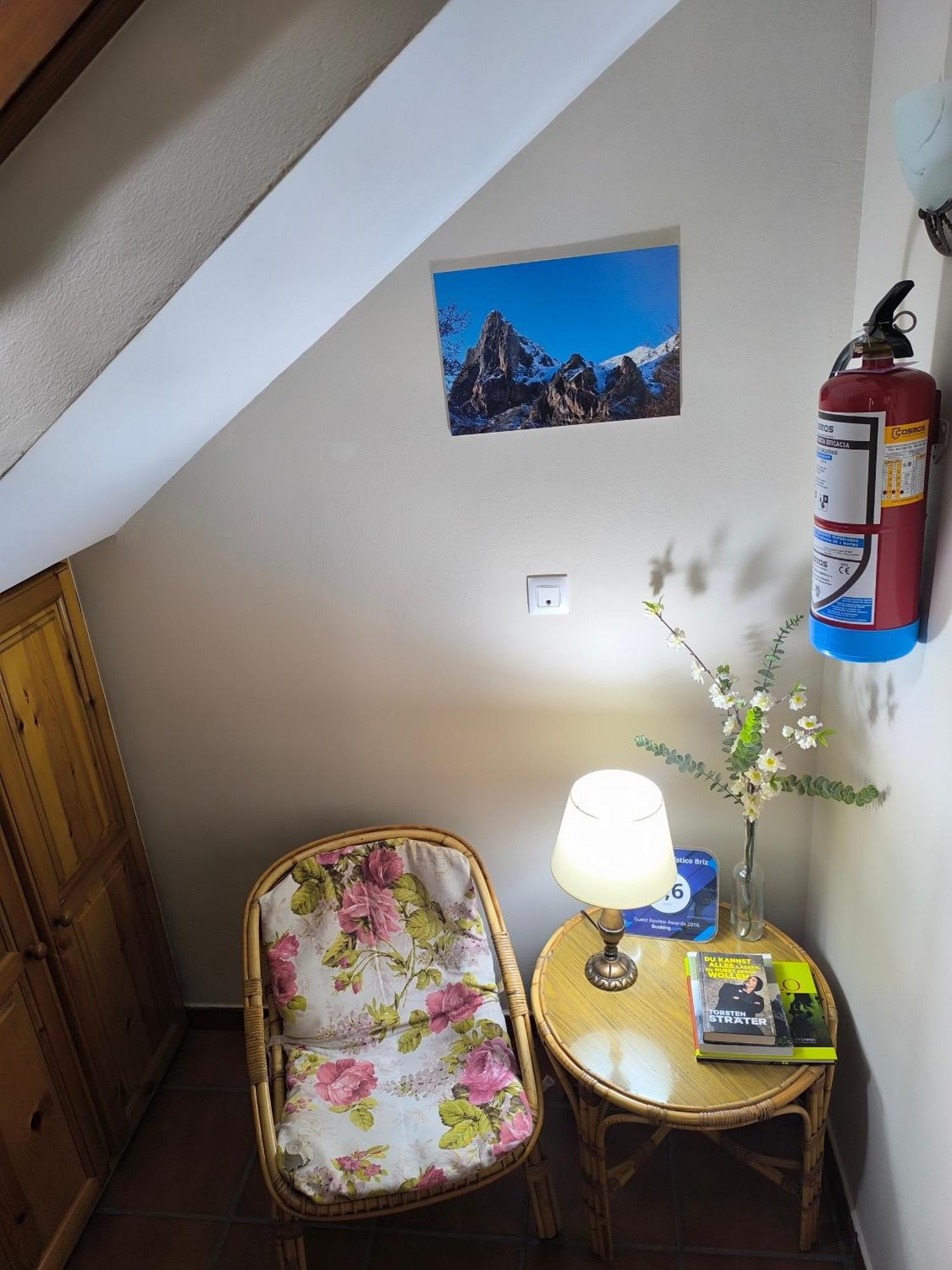 Albergue Turistico Briz Espinama Eksteriør billede